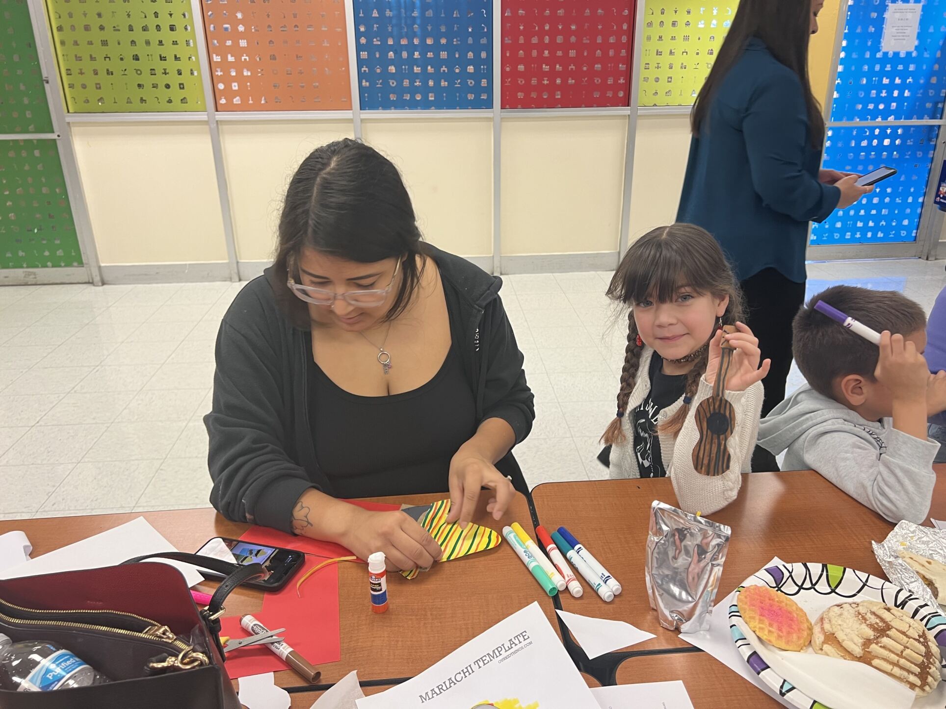 kids at art event